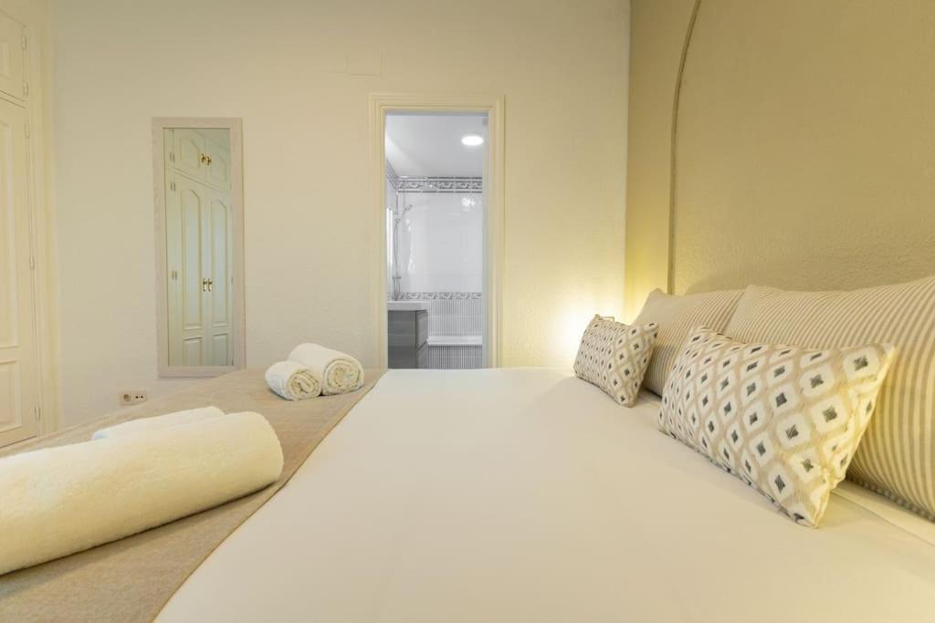Triana Deluxe By Valcambre Daire Sevilla Dış mekan fotoğraf